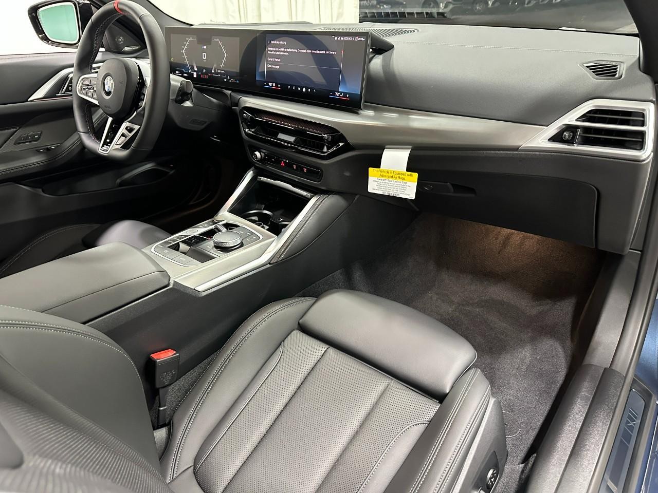 BMW 4 Series Vehicle Full-screen Gallery Image 13