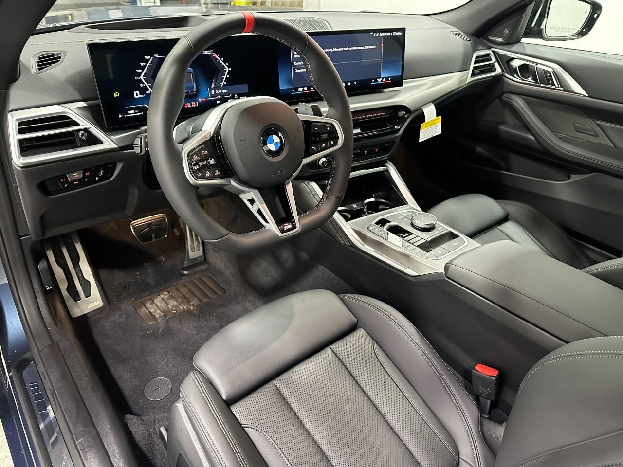 BMW 4 Series Vehicle Full-screen Gallery Image 17