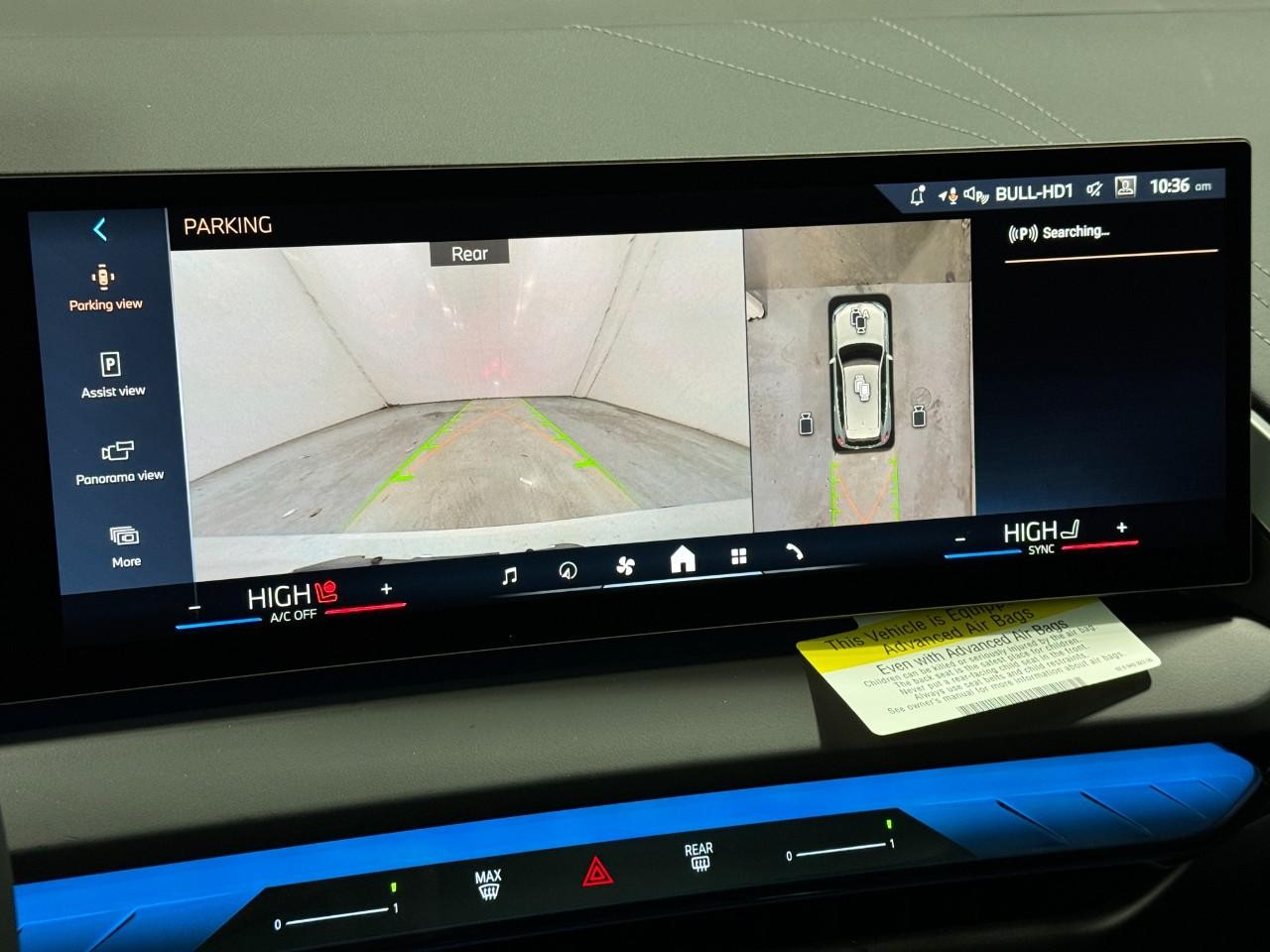 BMW X3 Vehicle Full-screen Gallery Image 32