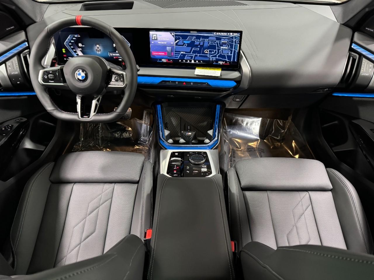 BMW X3 Vehicle Full-screen Gallery Image 13