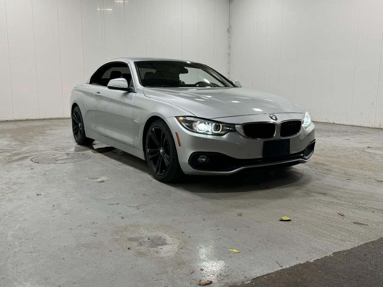 BMW 4 Series Vehicle Full-screen Gallery Image 6