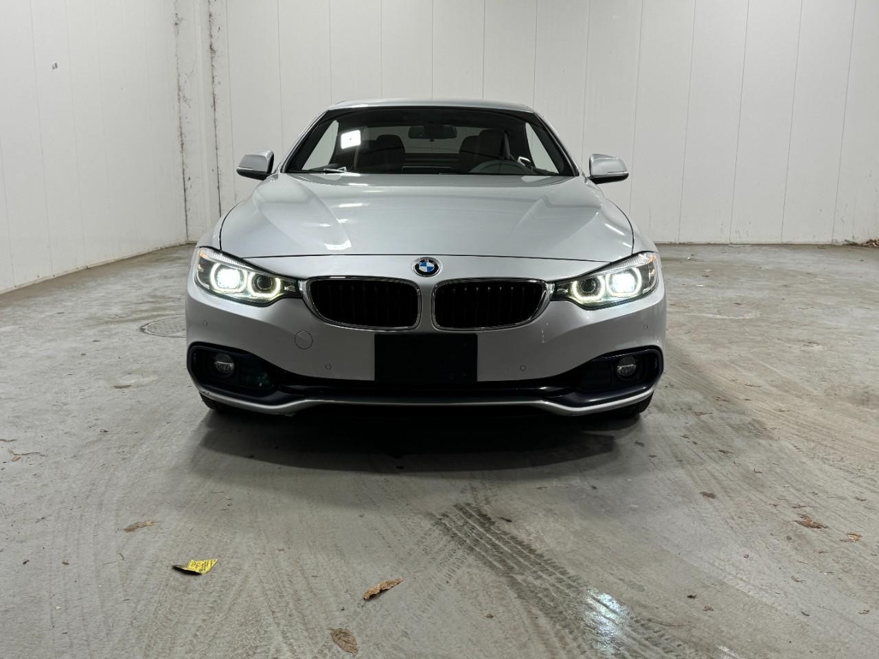 BMW 4 Series Vehicle Full-screen Gallery Image 7