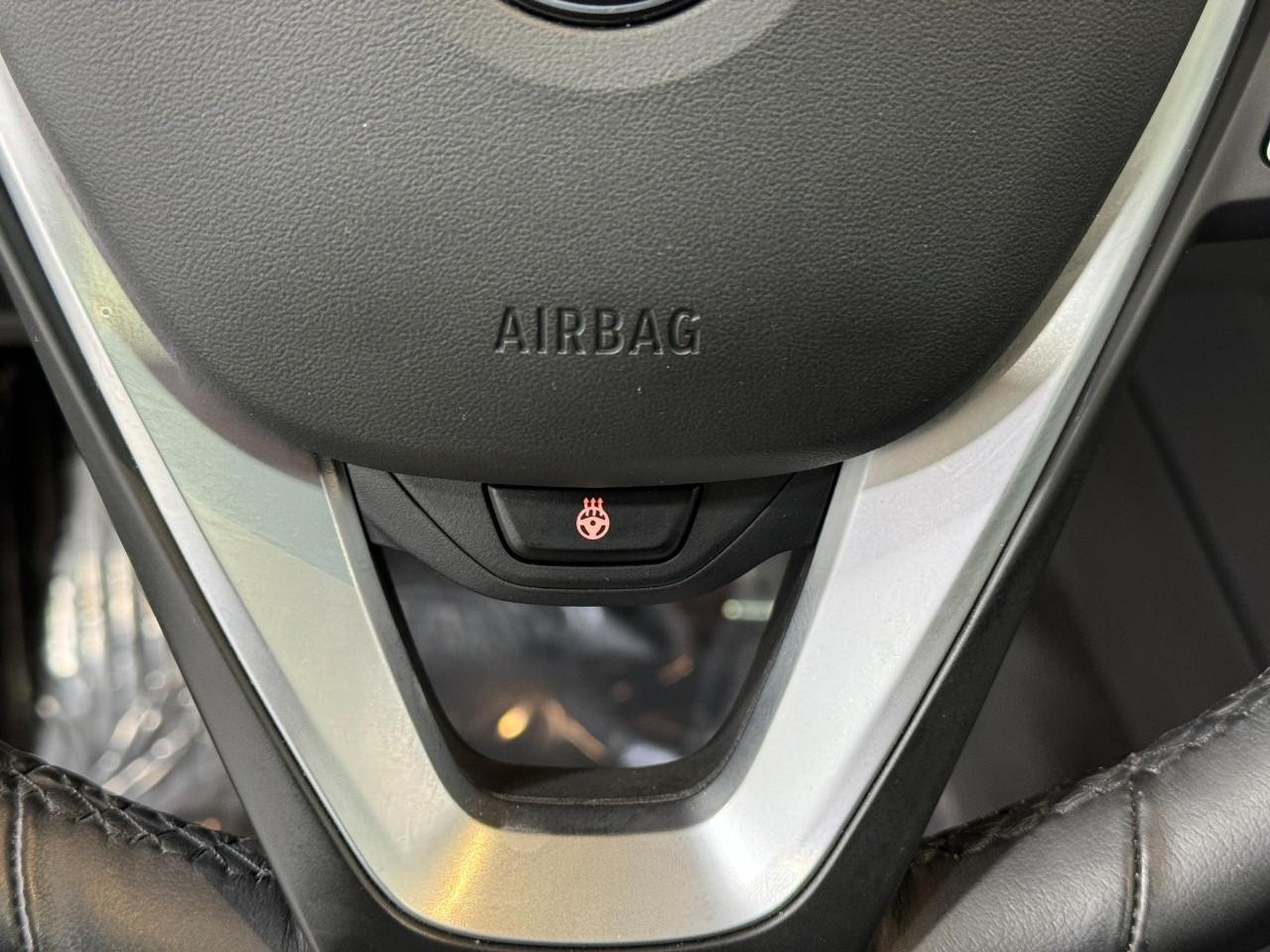 BMW X3 Vehicle Full-screen Gallery Image 32