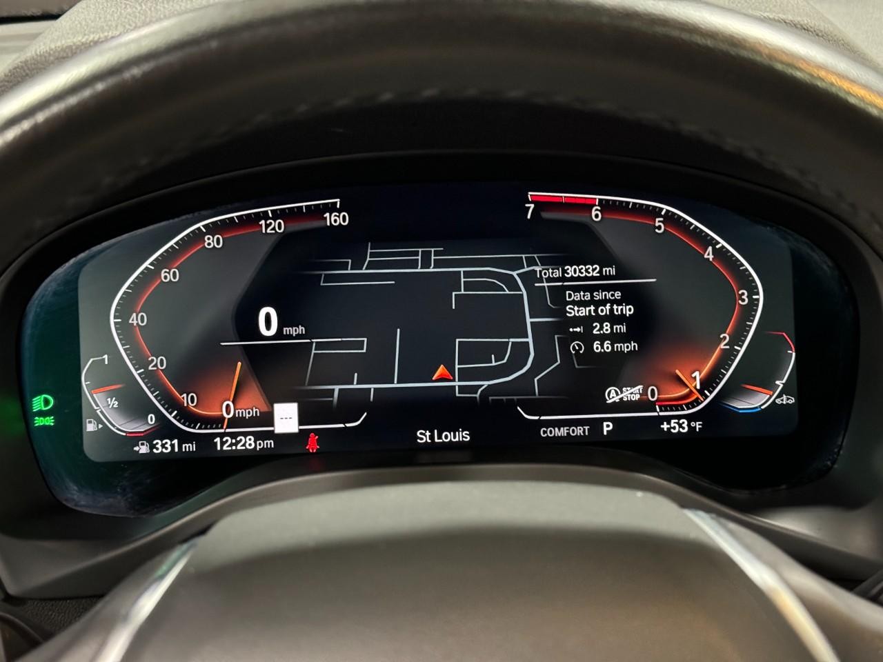 BMW X3 Vehicle Full-screen Gallery Image 33