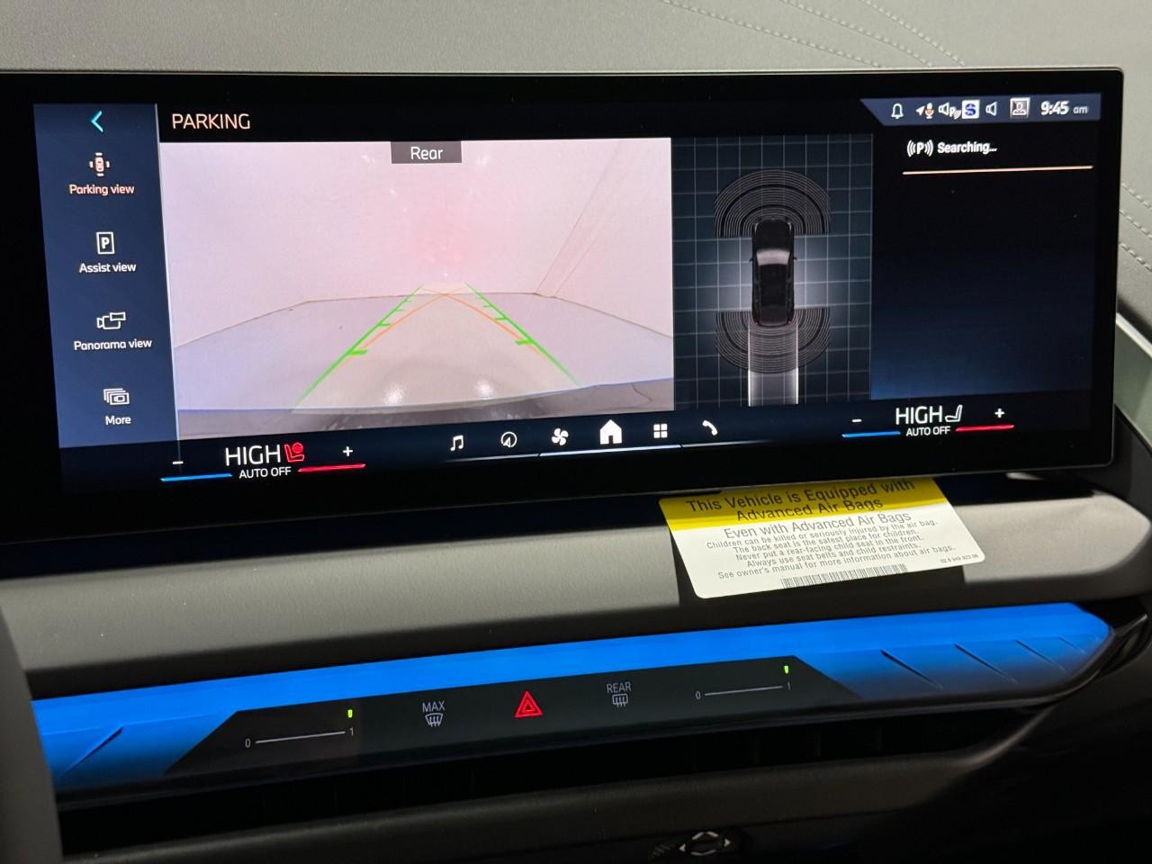 BMW X3 Vehicle Full-screen Gallery Image 30