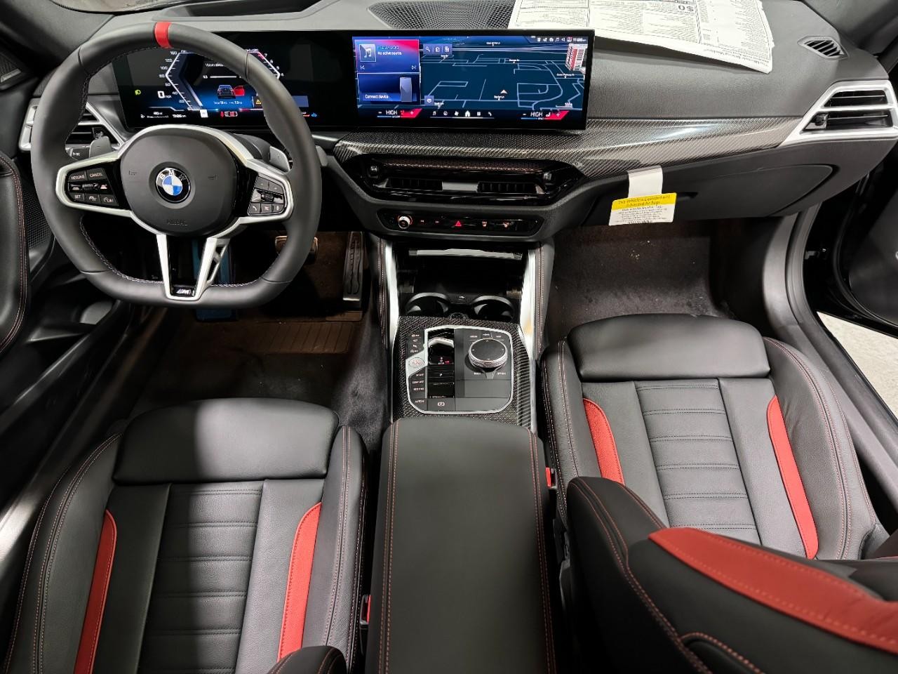 BMW 2 Series Vehicle Full-screen Gallery Image 12