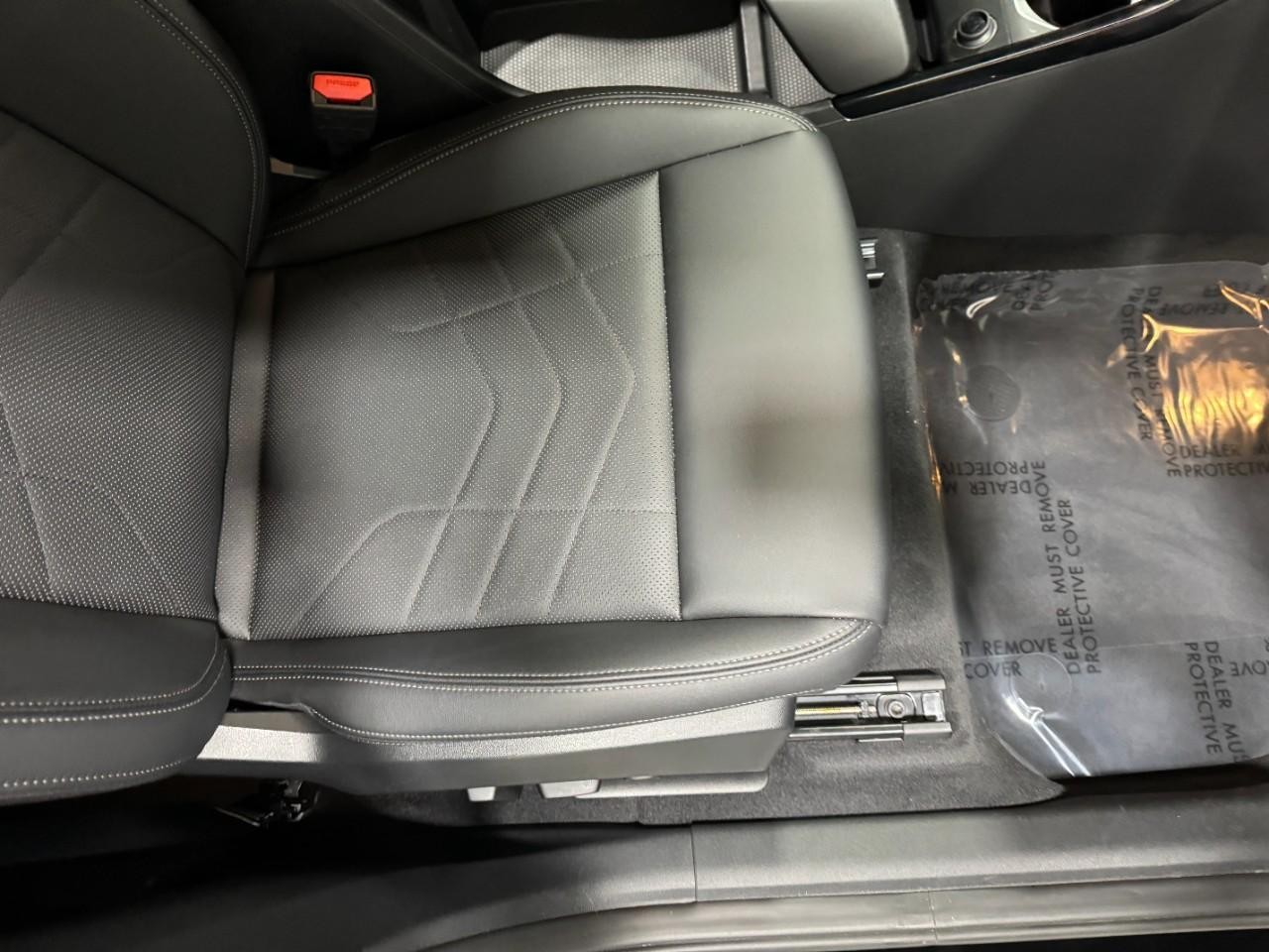 BMW X1 Vehicle Full-screen Gallery Image 18