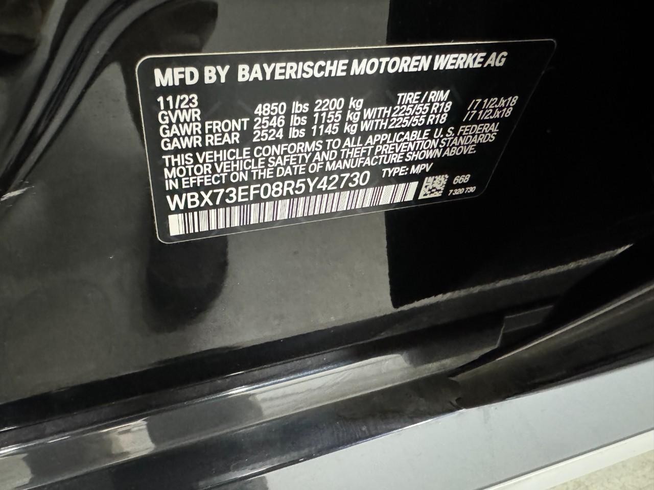 BMW X1 Vehicle Full-screen Gallery Image 33