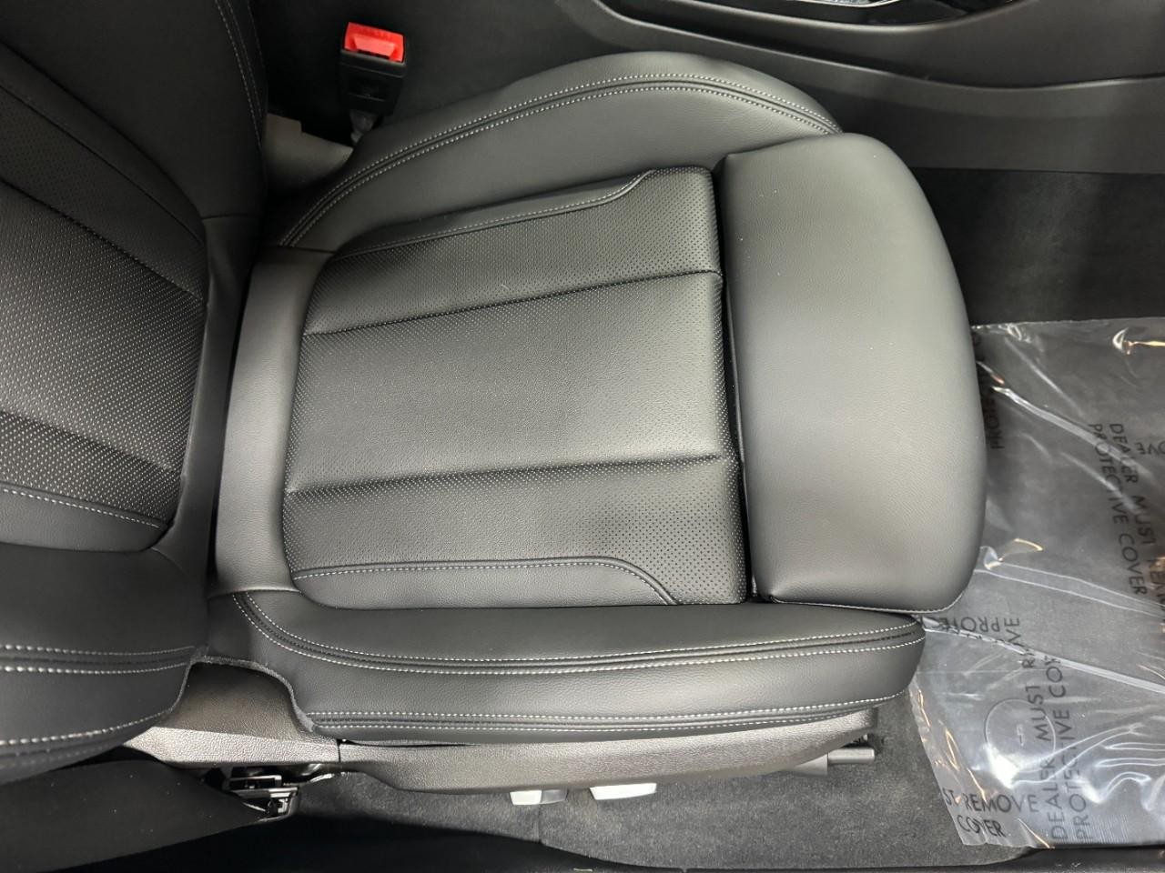 BMW X3 Vehicle Full-screen Gallery Image 20