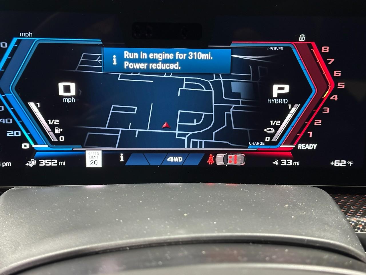 BMW XM Vehicle Full-screen Gallery Image 29