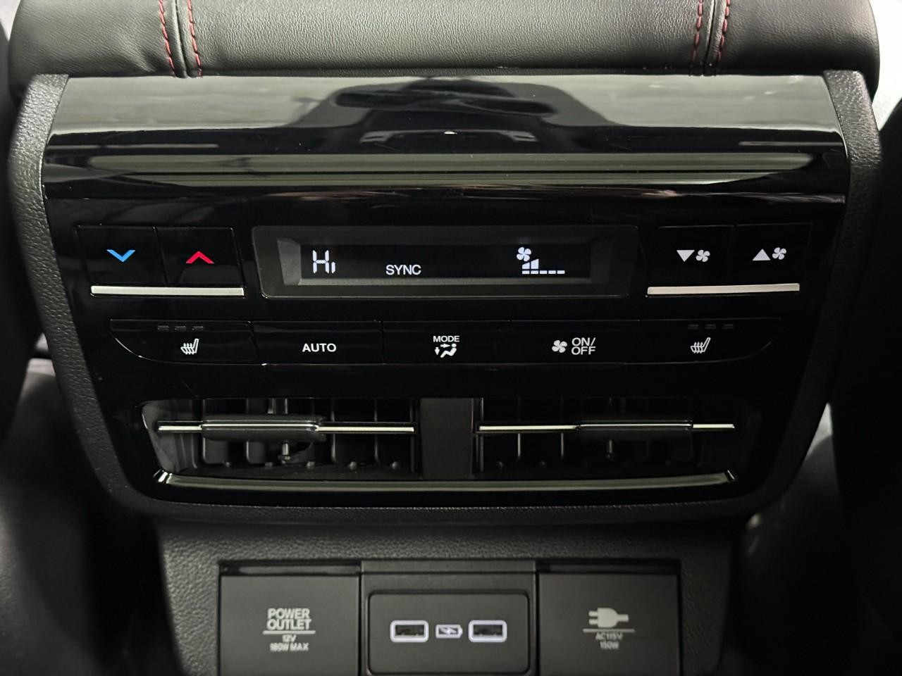 Acura MDX Vehicle Full-screen Gallery Image 11