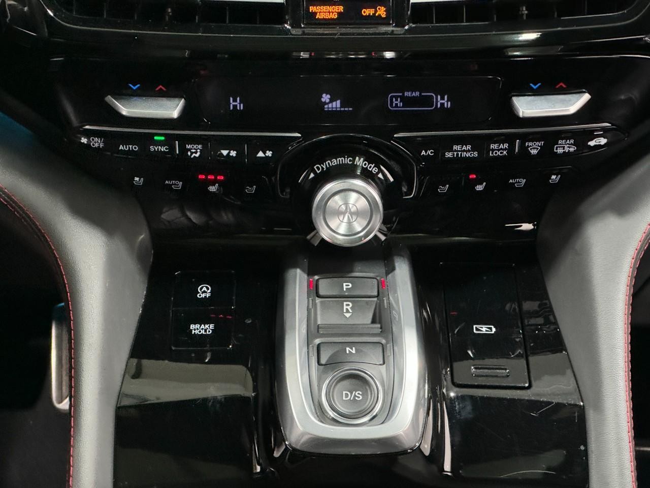 Acura MDX Vehicle Full-screen Gallery Image 16