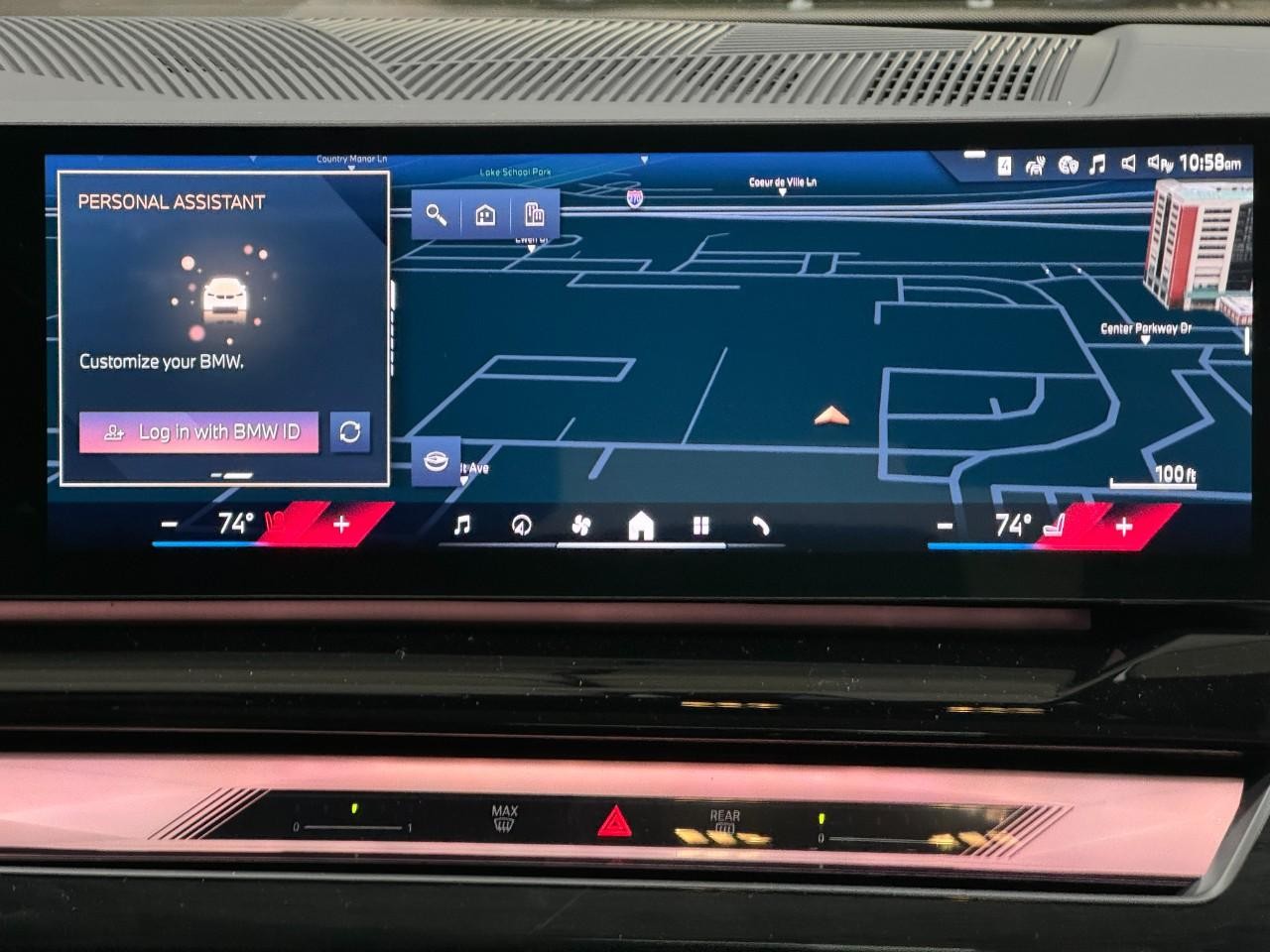 BMW 5 Series Vehicle Full-screen Gallery Image 15