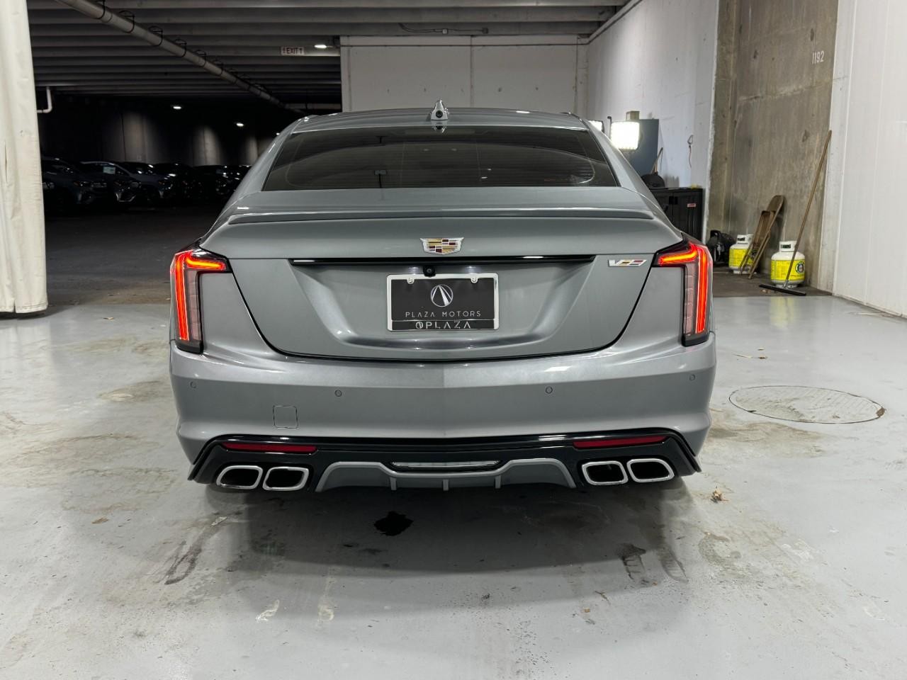 Cadillac CT5 Vehicle Full-screen Gallery Image 9