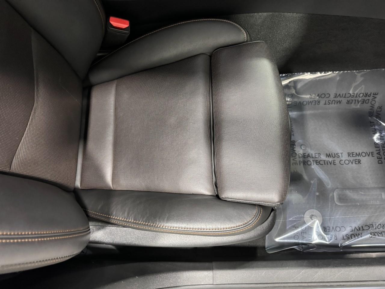 Cadillac CT5 Vehicle Full-screen Gallery Image 19