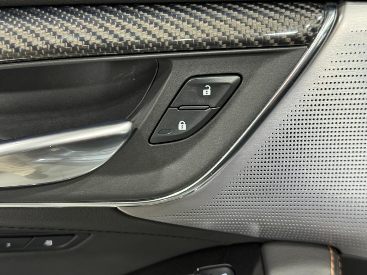 Cadillac CT5 Vehicle Full-screen Gallery Image 24