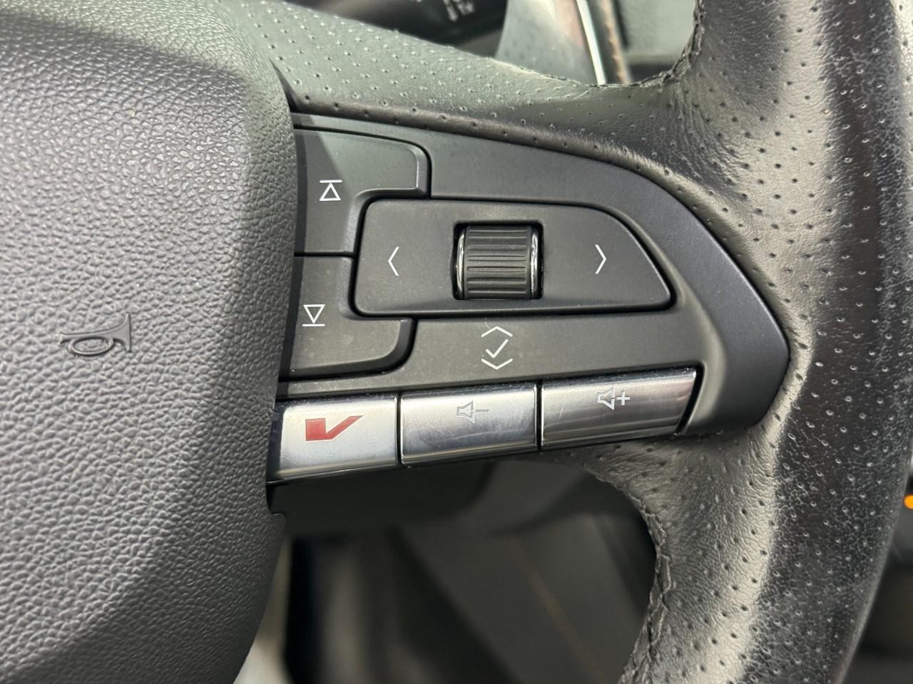 Cadillac CT5 Vehicle Full-screen Gallery Image 32