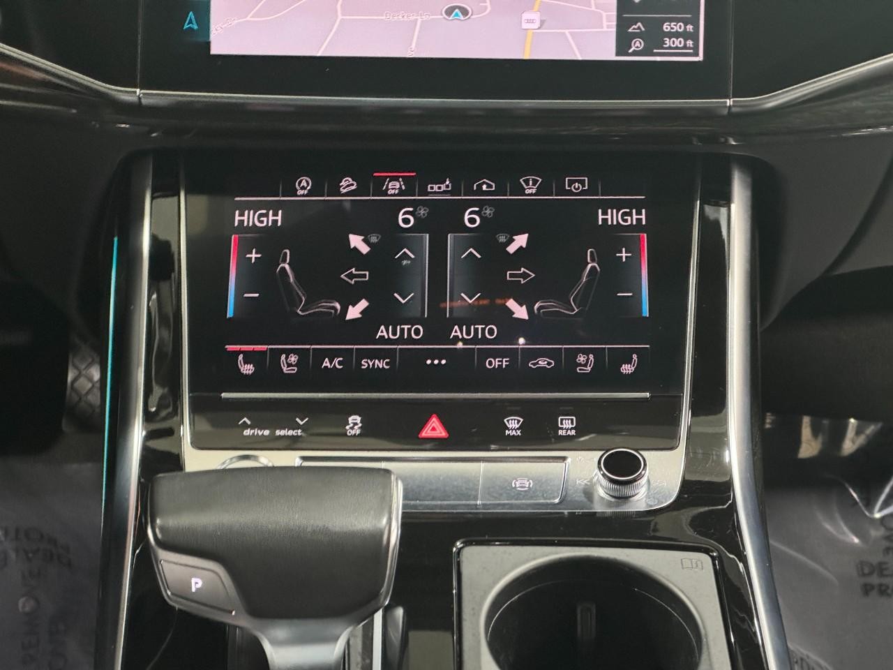 Audi Q8 Vehicle Full-screen Gallery Image 16