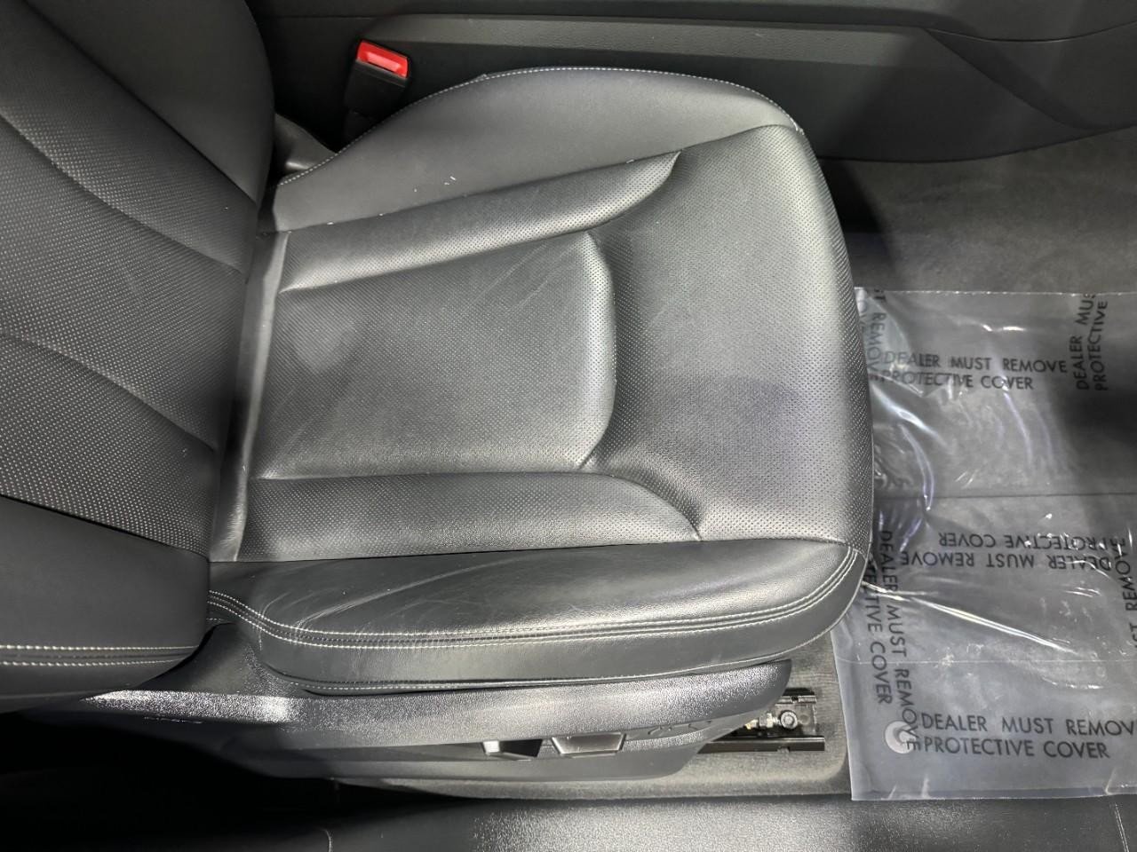 Audi Q8 Vehicle Full-screen Gallery Image 20