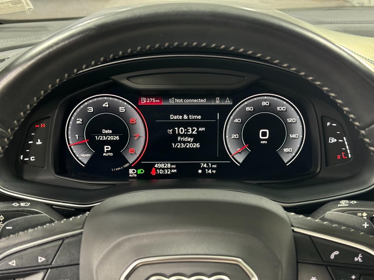 Audi Q8 Vehicle Full-screen Gallery Image 35