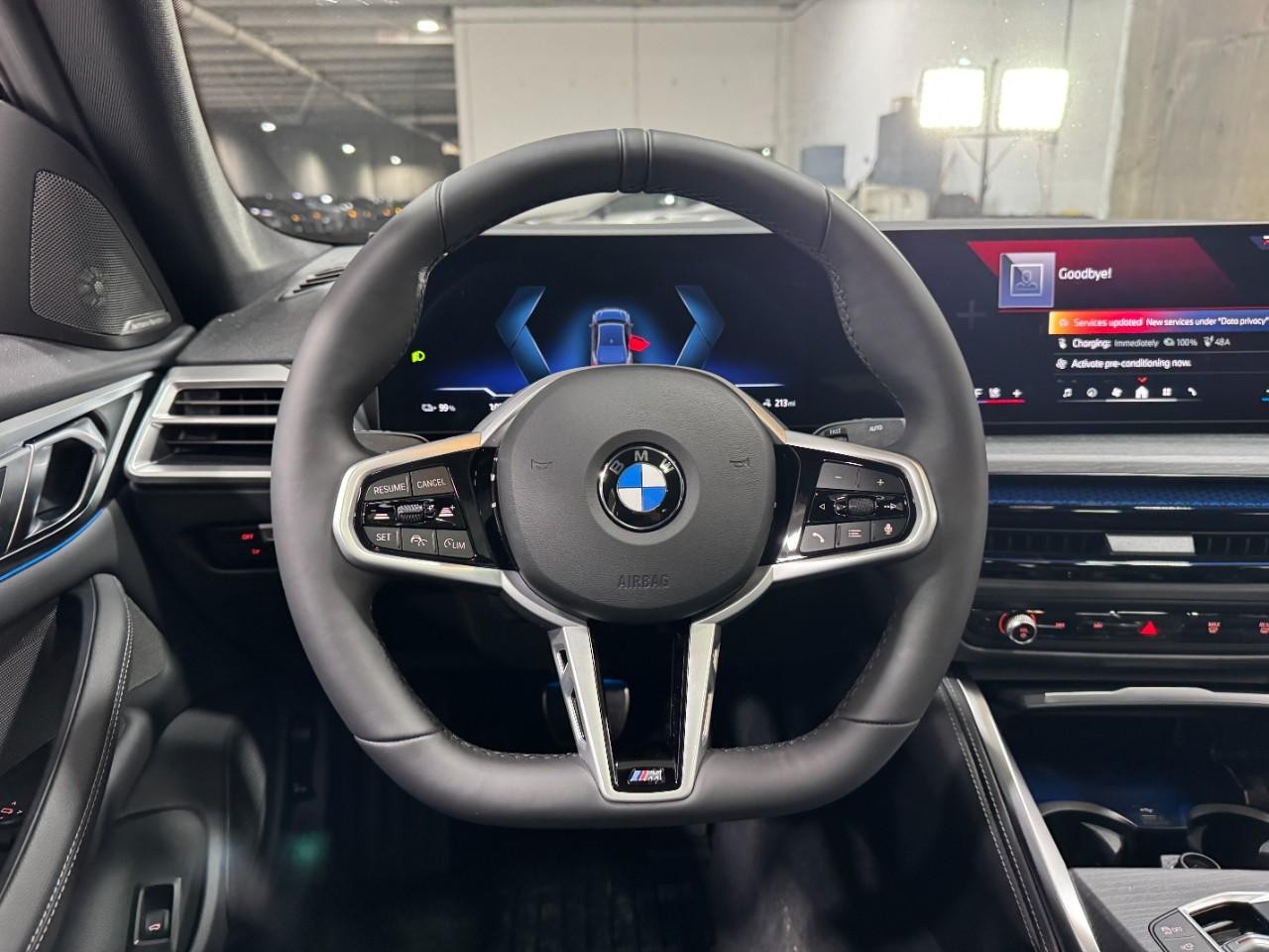 BMW i4 Vehicle Full-screen Gallery Image 14