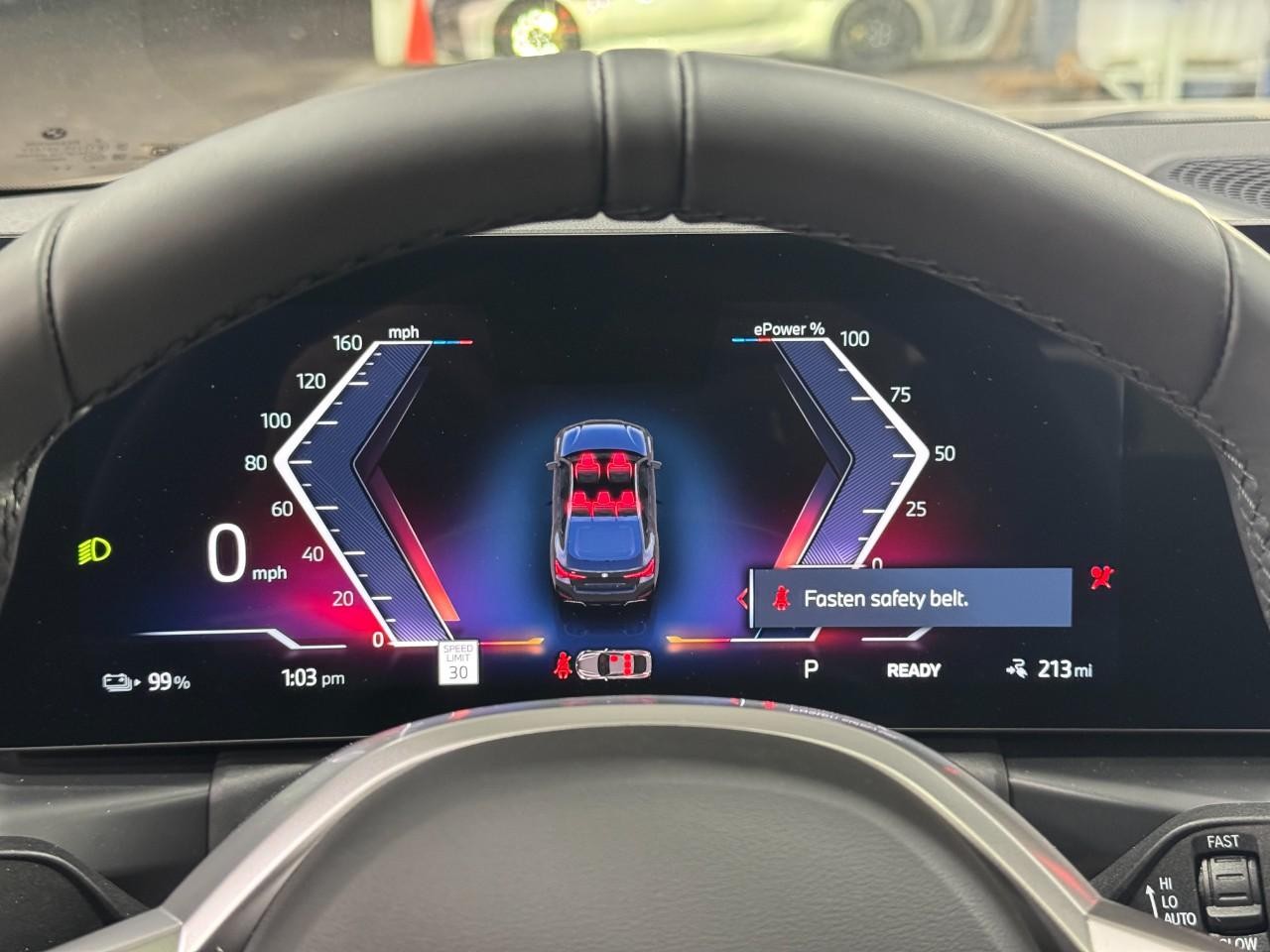 BMW i4 Vehicle Full-screen Gallery Image 34