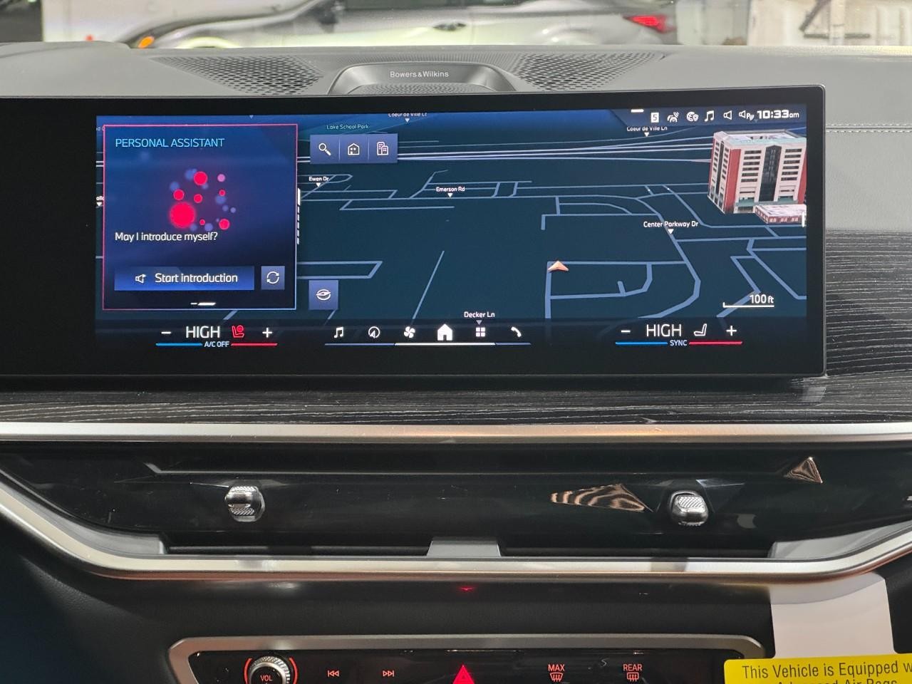 BMW X6 Vehicle Full-screen Gallery Image 15