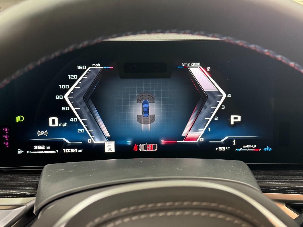 BMW X6 Vehicle Full-screen Gallery Image 34