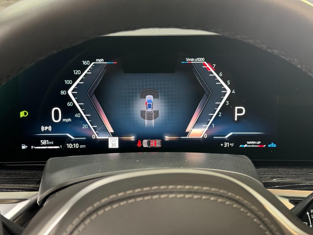 BMW X5 Vehicle Full-screen Gallery Image 33