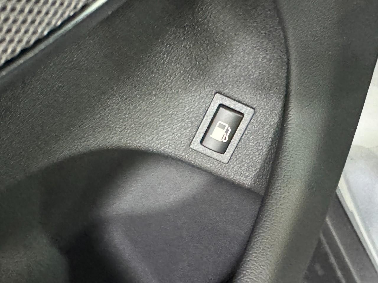 BMW X5 Vehicle Full-screen Gallery Image 27