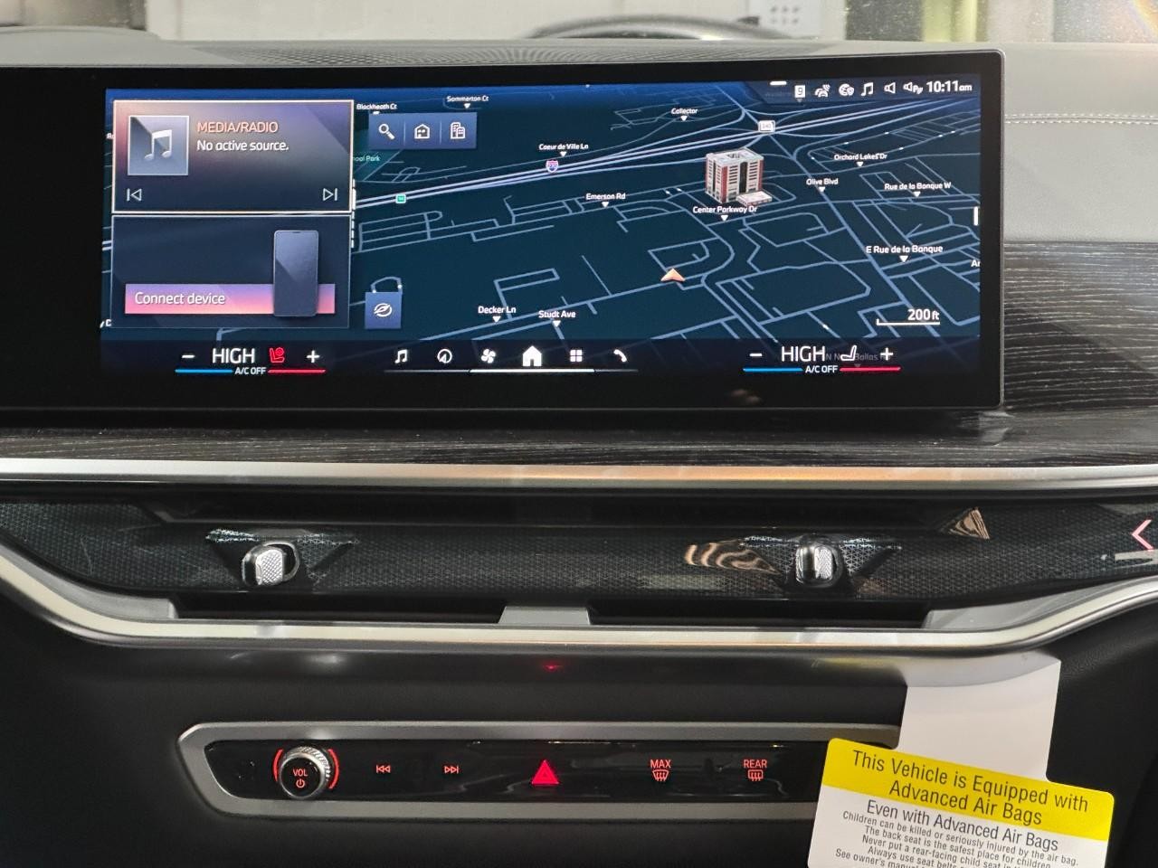 BMW X5 Vehicle Full-screen Gallery Image 15