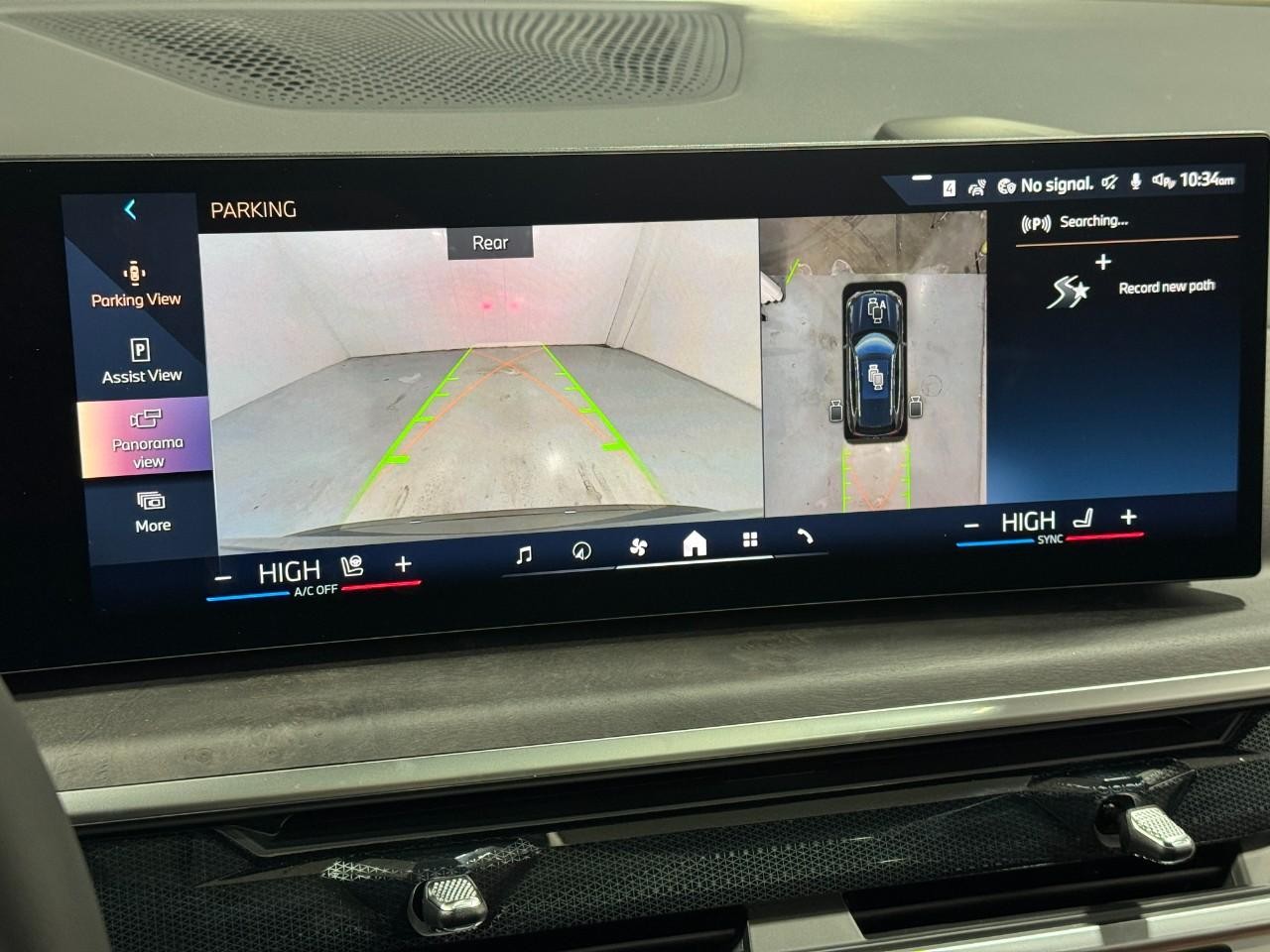 BMW X5 Vehicle Full-screen Gallery Image 33