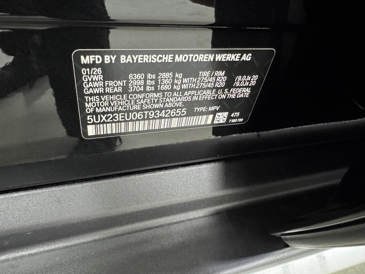 BMW X5 Vehicle Full-screen Gallery Image 34