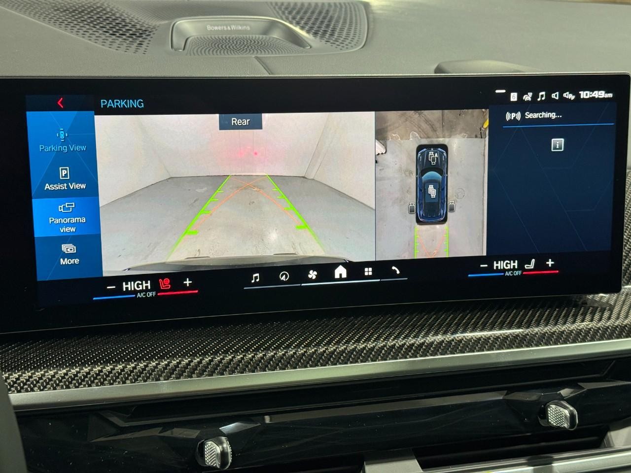 BMW X5 M Vehicle Full-screen Gallery Image 35