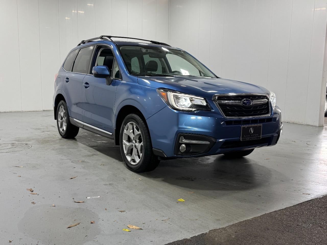 Subaru Forester Vehicle Full-screen Gallery Image 6