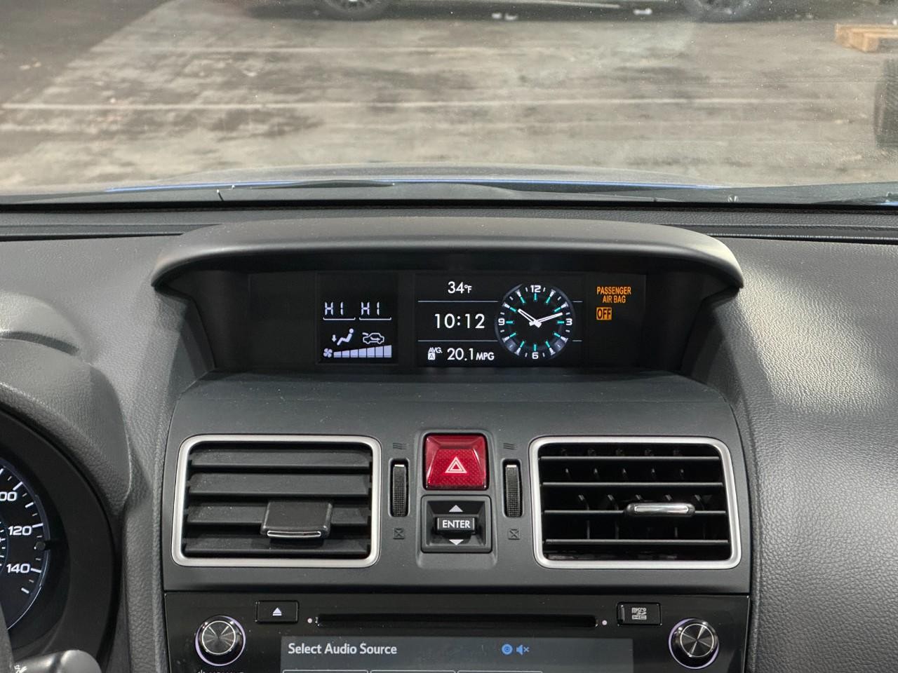 Subaru Forester Vehicle Full-screen Gallery Image 14