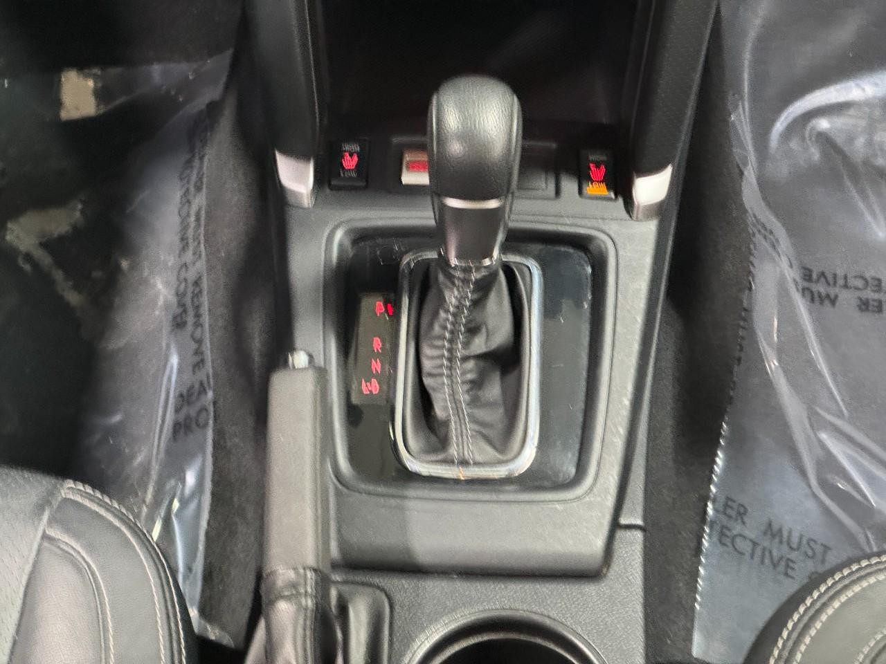 Subaru Forester Vehicle Full-screen Gallery Image 16