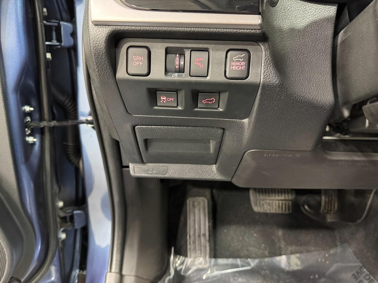 Subaru Forester Vehicle Full-screen Gallery Image 29