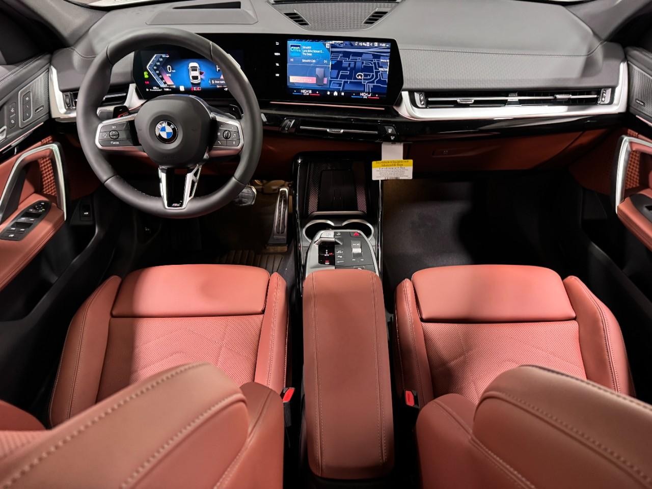 BMW X2 Vehicle Full-screen Gallery Image 10