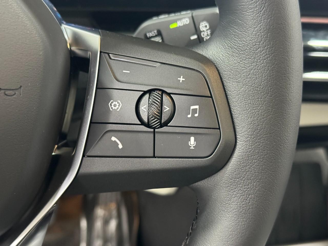 BMW X1 Vehicle Full-screen Gallery Image 30