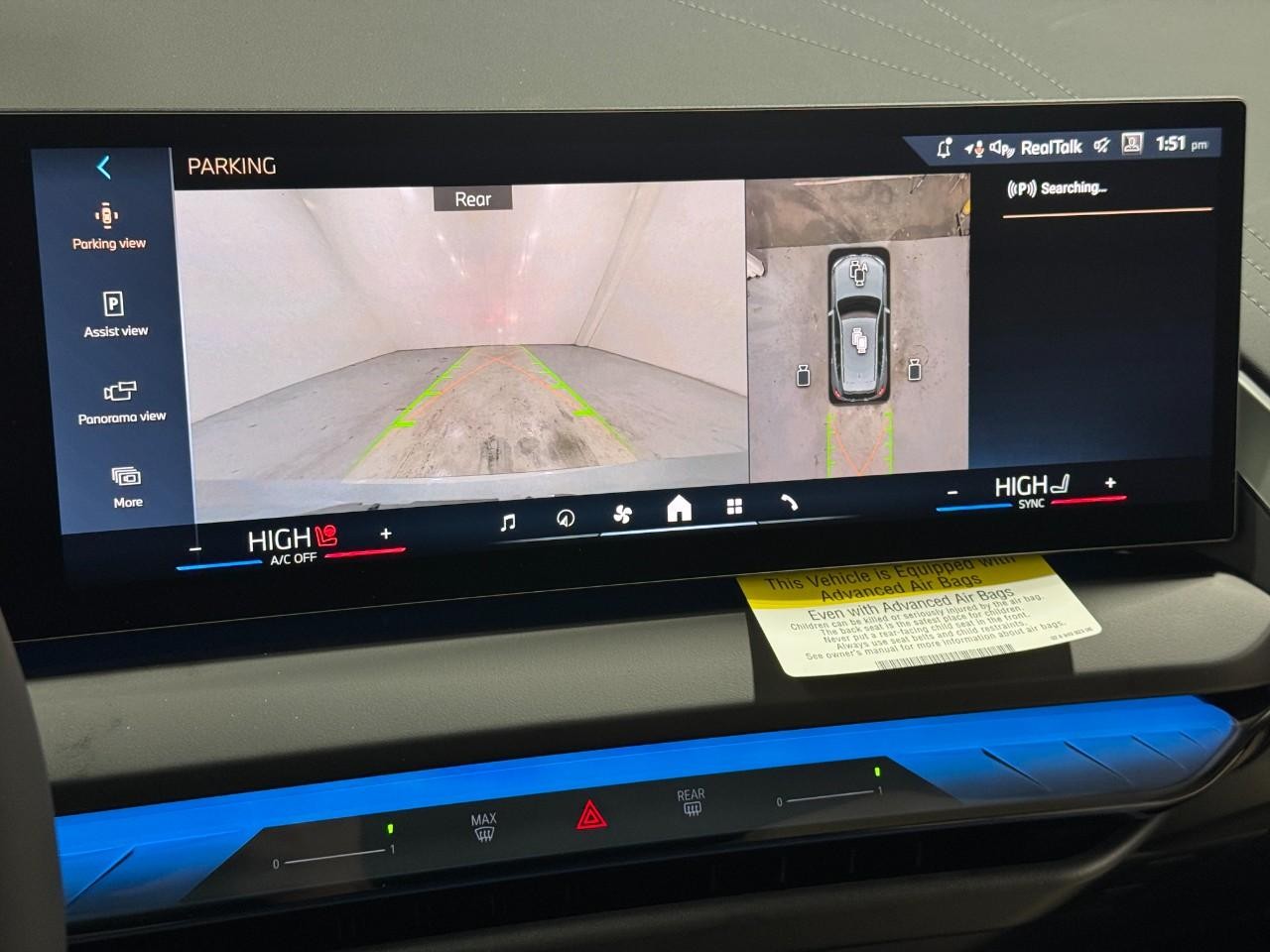 BMW X3 Vehicle Full-screen Gallery Image 32