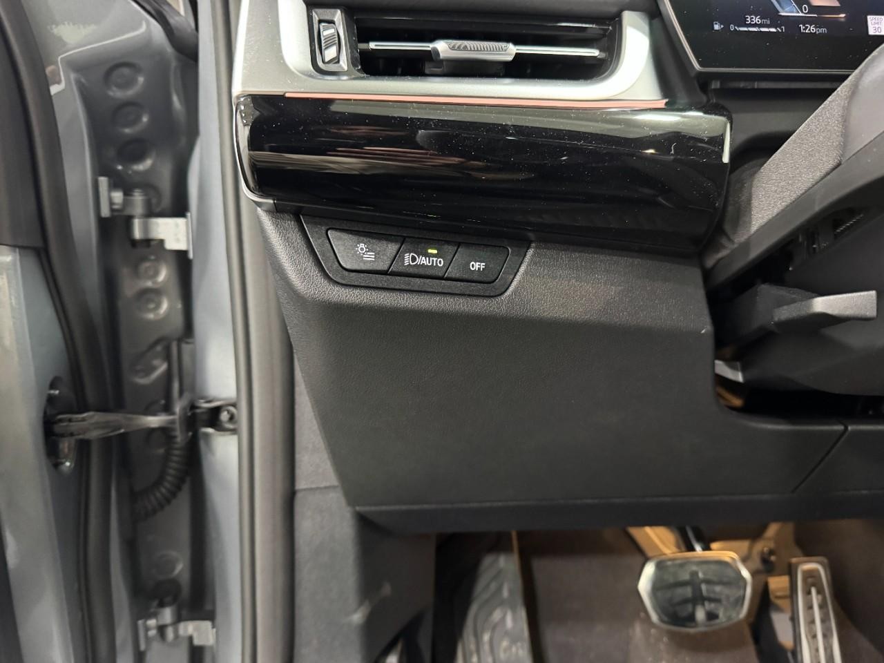 BMW X2 Vehicle Full-screen Gallery Image 28