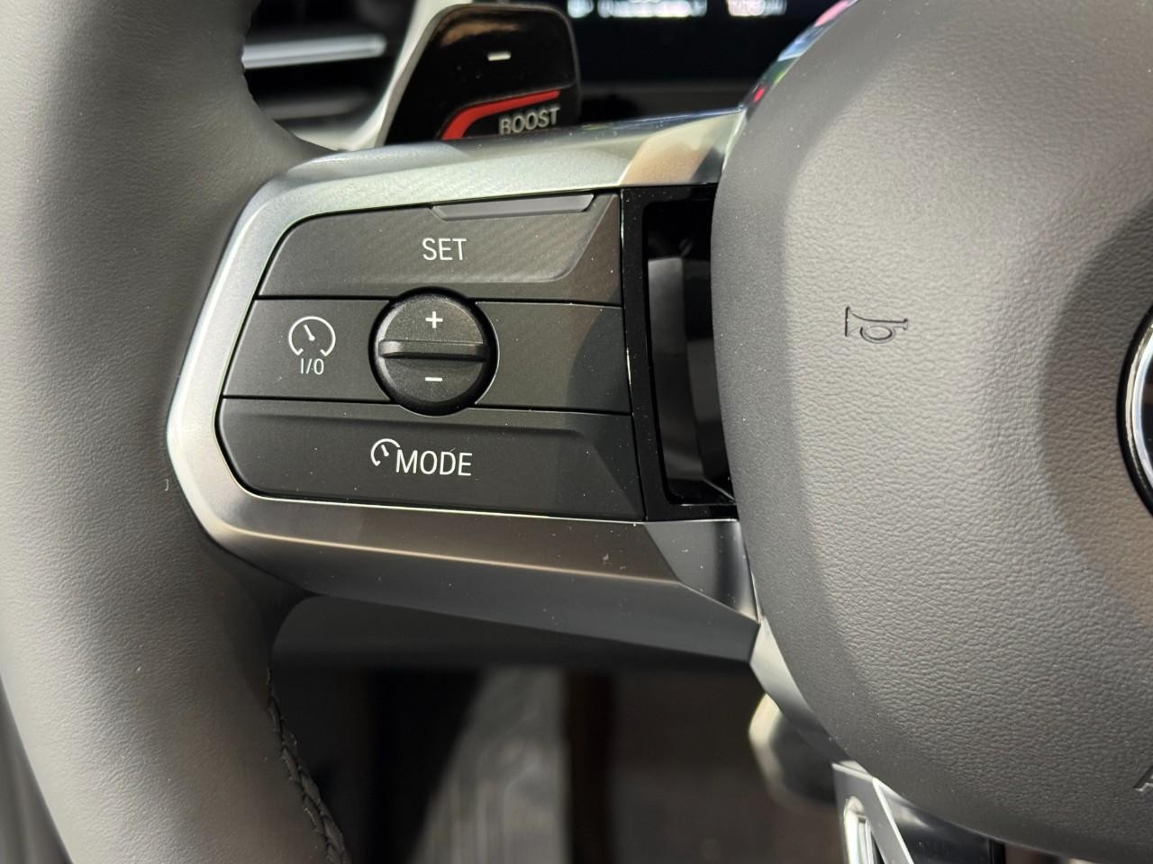 BMW X2 Vehicle Full-screen Gallery Image 29