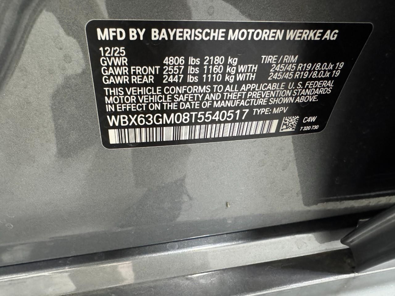 BMW X2 Vehicle Full-screen Gallery Image 33