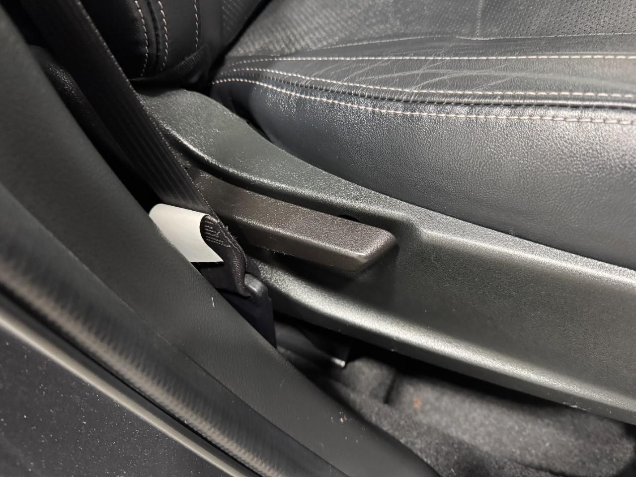 Subaru Forester Vehicle Full-screen Gallery Image 20