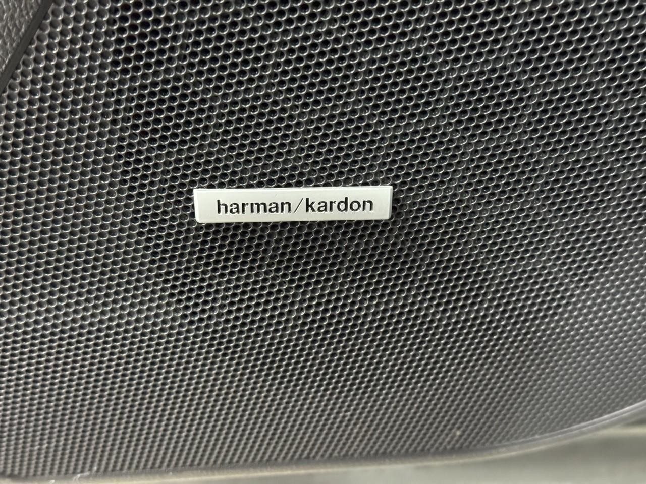 Subaru Forester Vehicle Full-screen Gallery Image 25