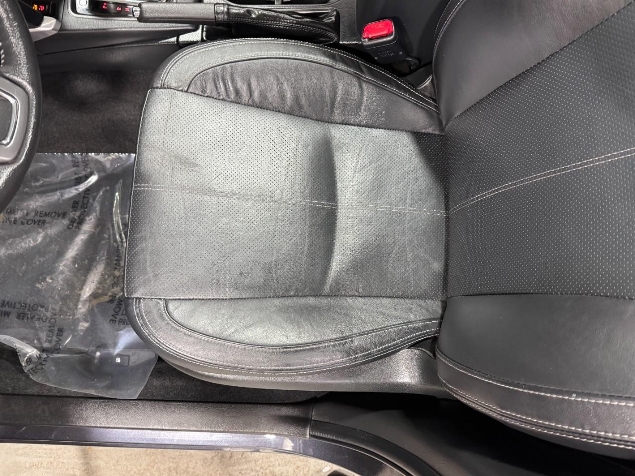 Subaru Forester Vehicle Full-screen Gallery Image 27