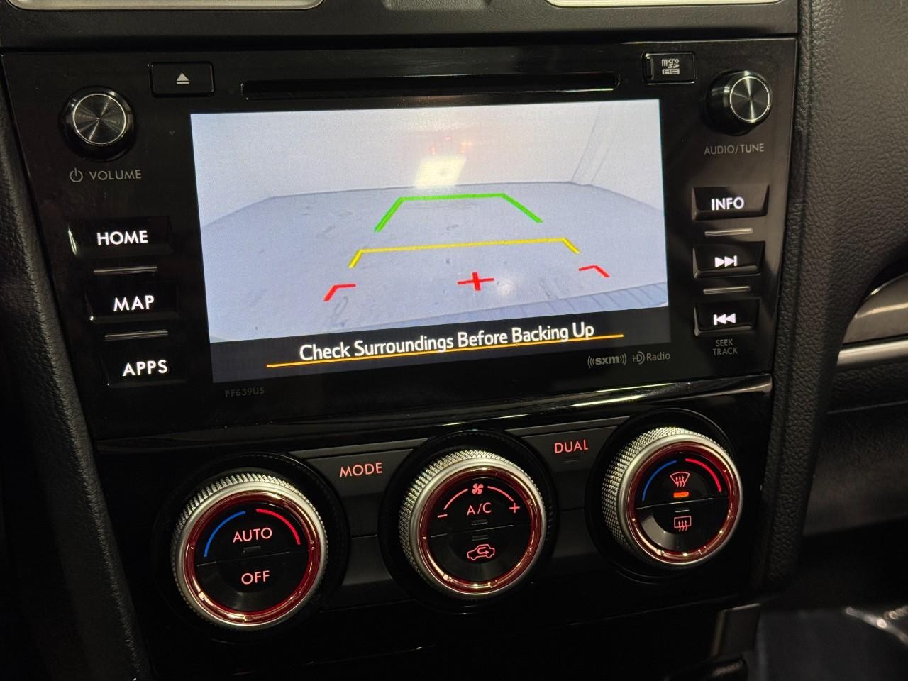 Subaru Forester Vehicle Full-screen Gallery Image 33