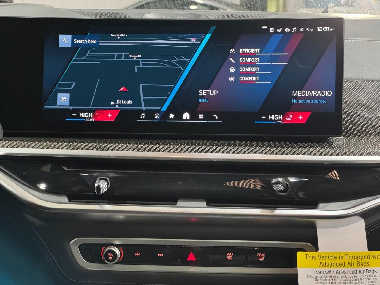 BMW X6 M Vehicle Full-screen Gallery Image 15