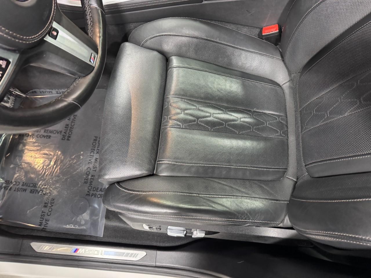 BMW X5 Vehicle Full-screen Gallery Image 28